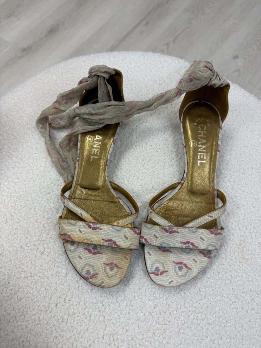 Rare CHANEL Sandals - Picture 4 of 9